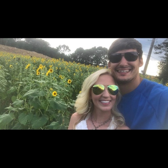 Meet your Posher, Makenzie - Picture 1 of 1